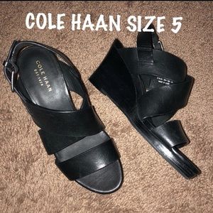 GUC COLE HAAN Women’s Black Wedge Sandals  5